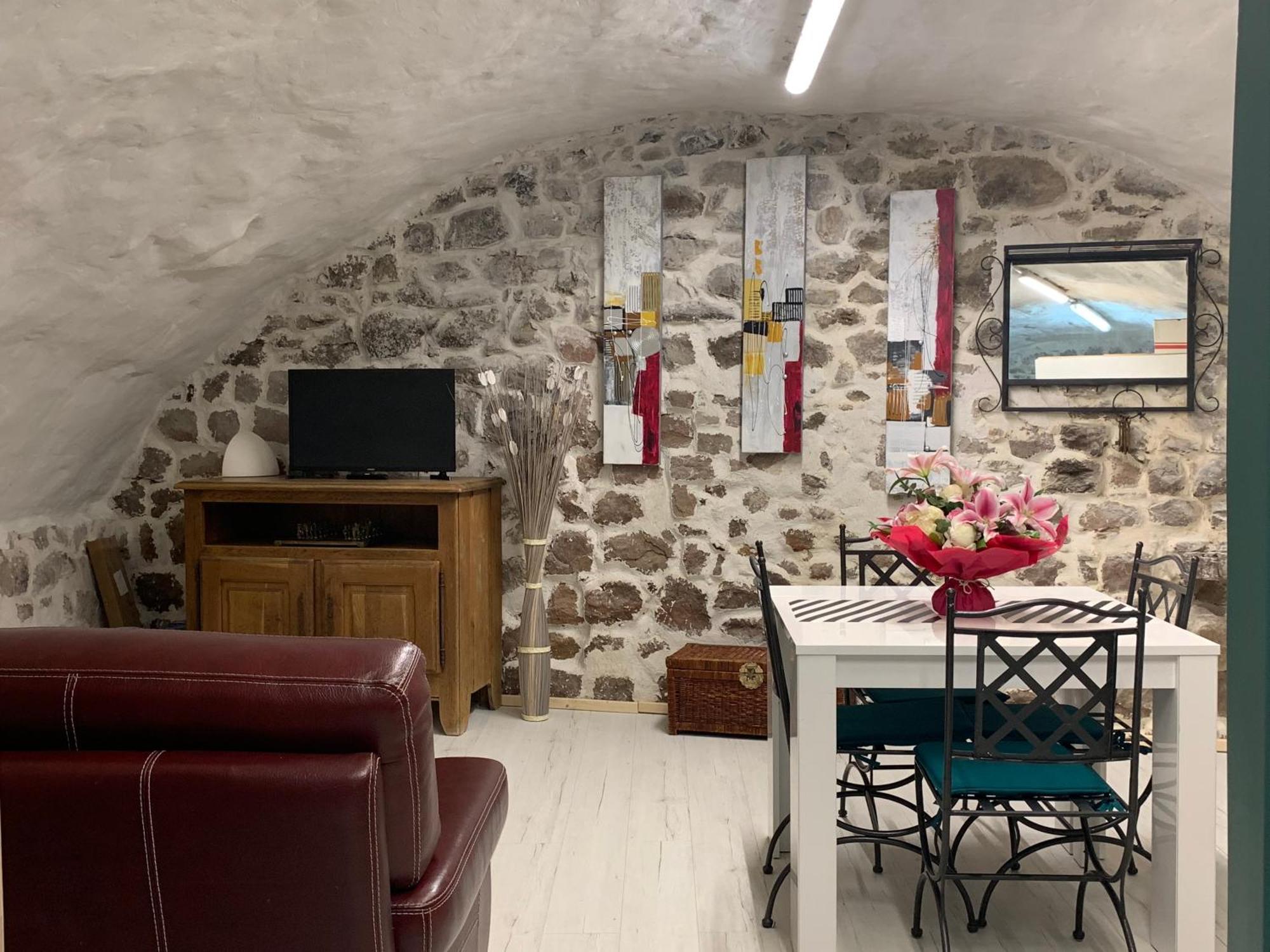 Apartmán Dans Le Charme De La Pierre La Garde  Exteriér fotografie